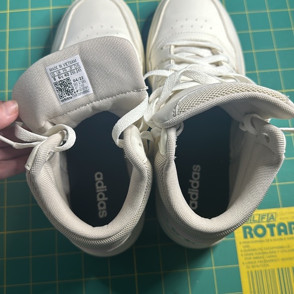 adidas Hoops 3.0 Mid Shoes Gray Cream Sports Women's 8 Shoes Sneakers GZ4560 - Picture 6 of 6